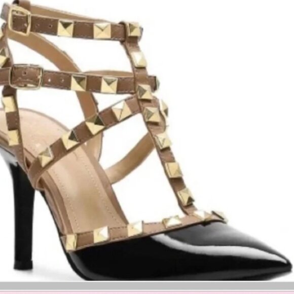 BCBGeneration Darron Two Black and Tan Pump - Picture 4 of 4